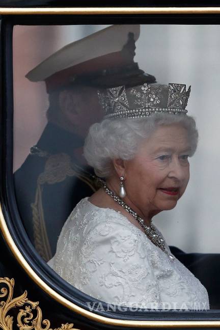 $!La vida de la Reina Isabel II en 20 icónicas fotografías