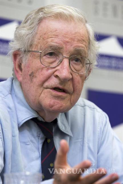 $!Chomsky prevé nuevos Trump si se desoye la aspiración de cambio de la gente