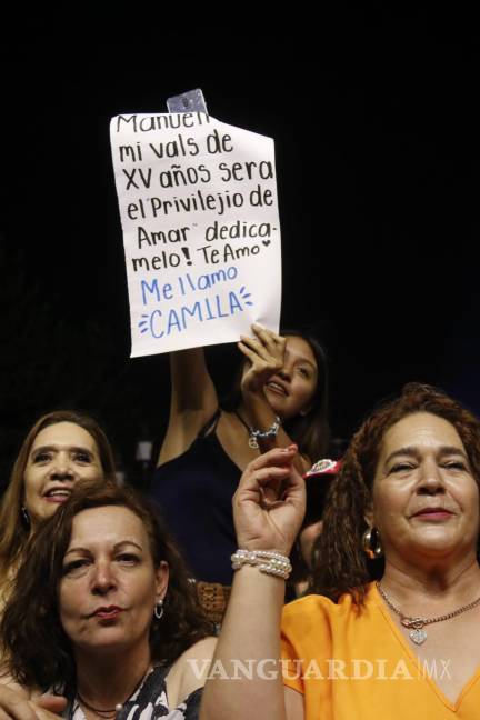 $!Joven pide que se le dedica una canción que será su “vals” de quinceaños.