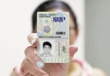La Secretaría de Educación Pública confirmó que la cédula profesional dejó de ser válida como identificación oficial en México.