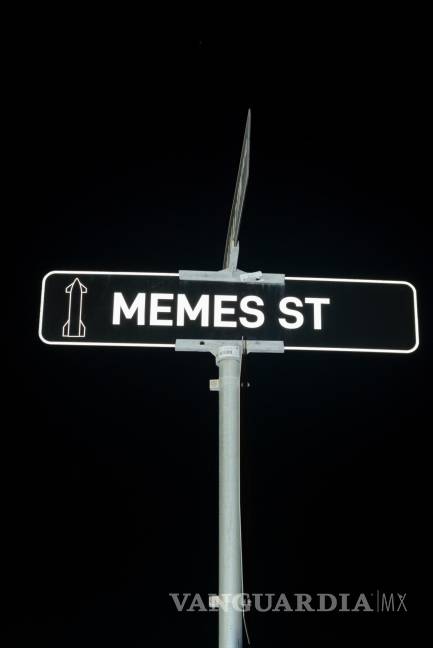 $!Un cartel de la calle Memes Street, la calle principal, en Boca Chica, Texas.