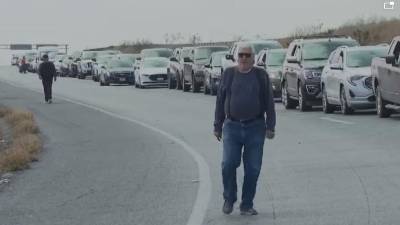 Los retenes en los puentes internacionales están generando retrasos en los cruces fronterizos.