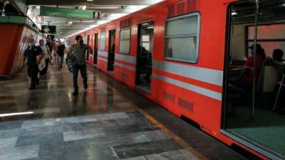 Aseguran que por la fuerza del cierre de las puertas, al hombre le fue cercenado parcialmente el dedo