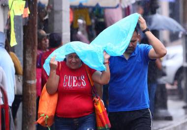 Las autoridades exhortan a la población a tomar precauciones y estar atenta a los avisos oficiales.