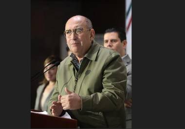 Rubén Moreira presentó un punto de acuerdo para exigir investigaciones exhaustivas y mayor protección a periodistas en México.