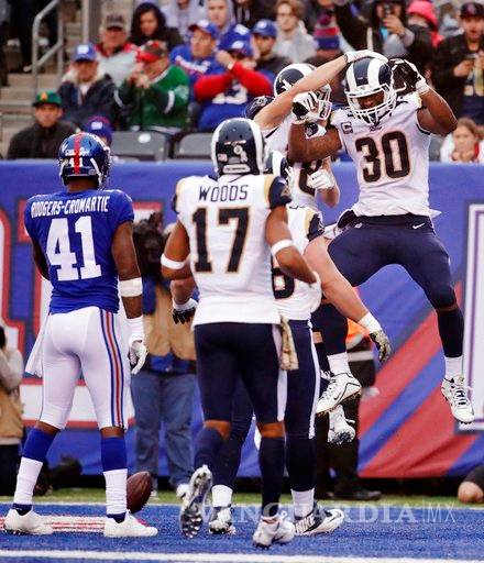 $!Rams aplastan a los Giants