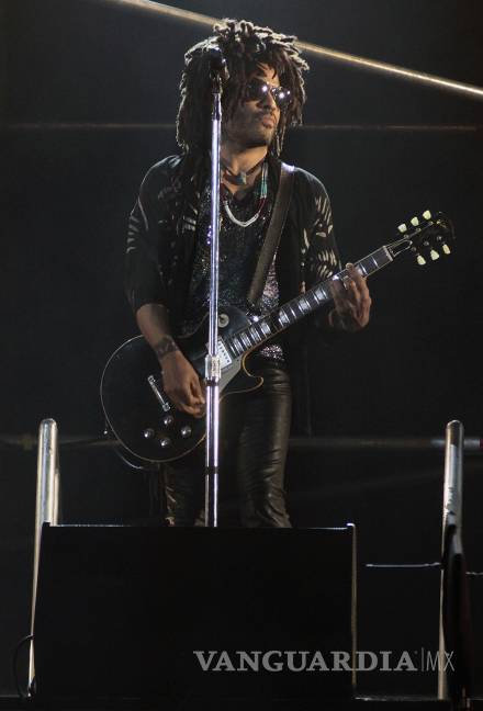 $!Lenny Kravitz conquista Monterrey