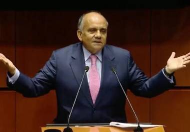 El senador guerrerense reprobó que desde el gobierno federal se descarte investigar estos hechos bajo la figura de terrorismo.