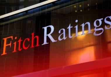 Fitch estimó que la deuda pública general, que alcanzó 54,6 % del PIB en 2025, seguirá aumentando hasta llegar al 58 % en 2027.