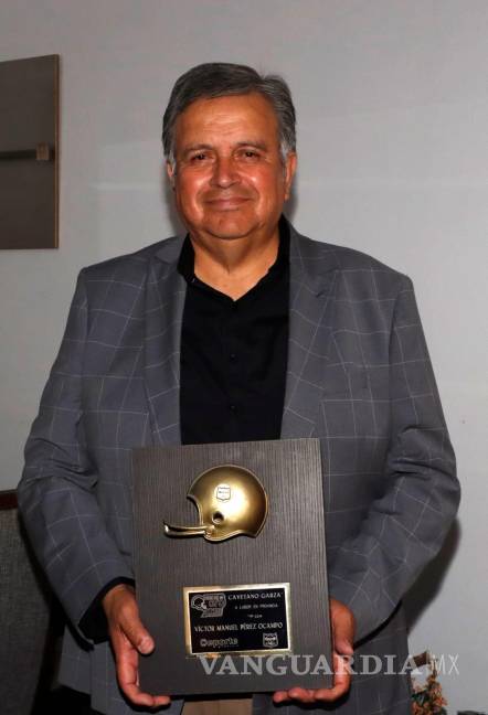 $!Pérez Ocampo no solo enseñó historia, también fue un jugador de fútbol americano y un pionero en la comunicación en Saltillo.