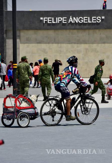 $!Miles acudieron al paseo ciclista en la Base Aérea Militar de Santa Lucía