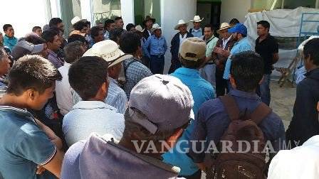$!Destruyen viviendas de evangélicos en Chiapas