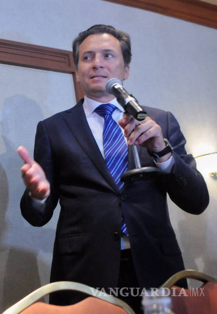 $!Lozoya arruinó a Pemex para que políticos hicieran negocios: Santiago Nieto