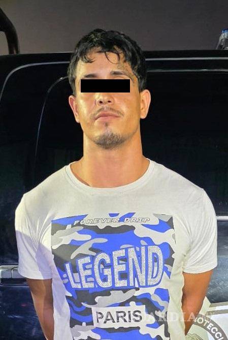 Caen cuatro jóvenes en posesión de drogas en el centro de Monterrey