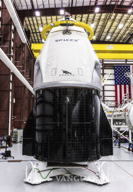 $!Crew Dragon, primera cápsula de SpaceX diseñada para tripulación viaja rumbo a la EEI