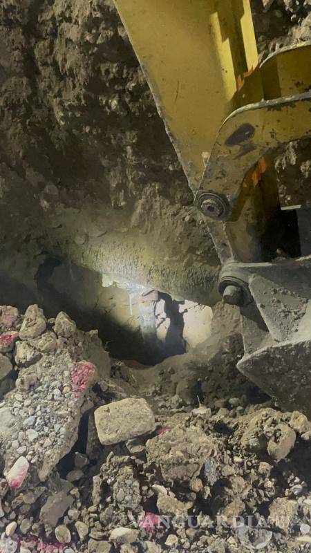 $!Imagen ilustrativa del túnel de la toma clandestina de hidrocarburo, encontrado por las autoridades.