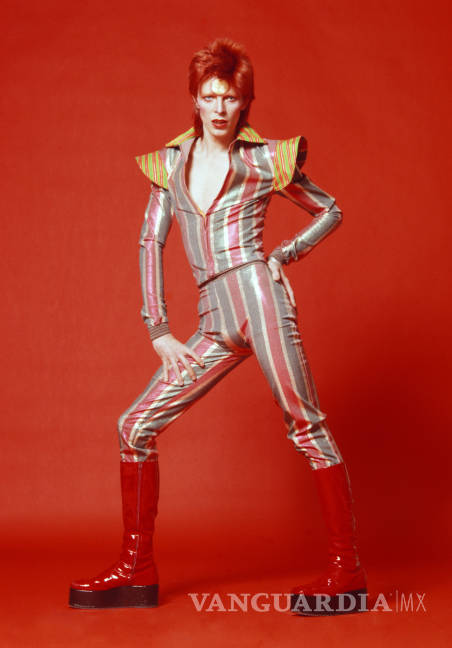$!David Bowie se convierte en Barbie; Mattel lanza muñeca especial por aniversario de 'Space Oddity'