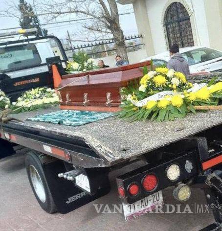 Despiden a operador de grúa que falleció realizando sus labores, en Ramos Arizpe