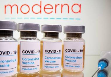 Cientos de maestros no pudieron acudir a su dosis porque se encontraban en aislamiento por COVID-19, también por sospecha.
