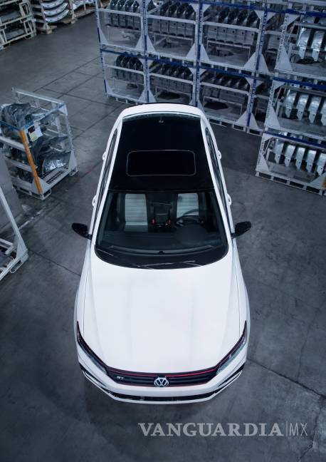 $!Volkswagen Passat GT con nuevo rostro deportivo y motor VR6
