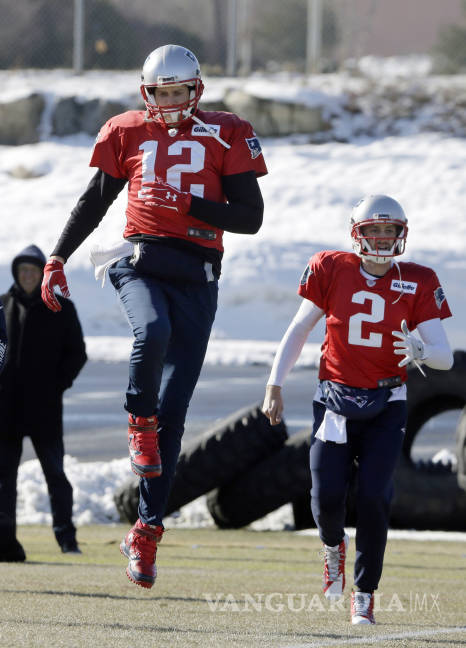 $!Alerta en los Patriots: Brady no practicó por lesión