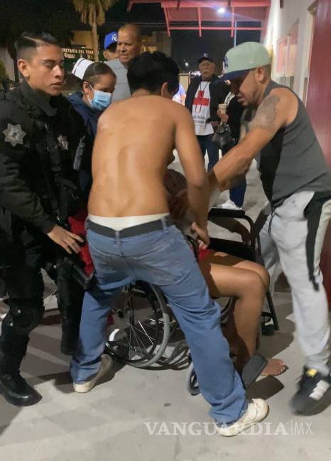 Policías rescatan a joven que atentó contra su vida en Saltillo