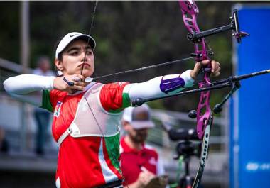 Ana Paula Vázquez, ganadora de medalla de bronce en París 2024, cursa la carrera de Negocios Internacionales en la UAdeC en la modalidad online.