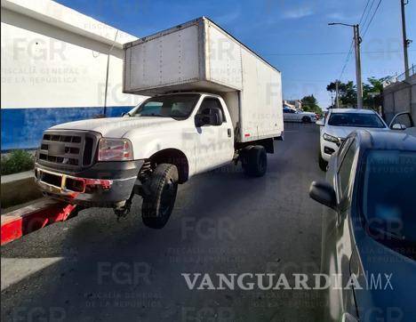 $!El aseguramiento se derivó de una denuncia anónima que alertó sobre un posible traslado de narcóticos en las inmediaciones del ejido Las Colonias, en el municipio de Saltillo.