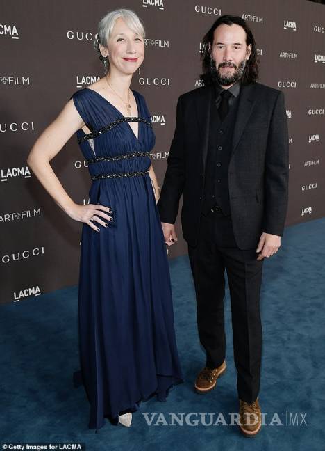 $!Keanu Reeves asiste a la Gala LACMA, por primera vez con su novia, la artista Alexandra Grant
