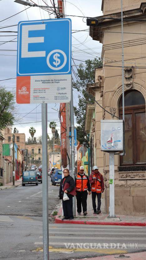 $!En las últimas semanas se ha establecido diálogo con distintos negocios de la zona de parquímetros para efectuar el pago en ellos.