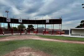 Los campos de beisbol de la Unidad Deportiva “Eulalio Gutiérrez Ortiz”, son objeto de mantenimiento