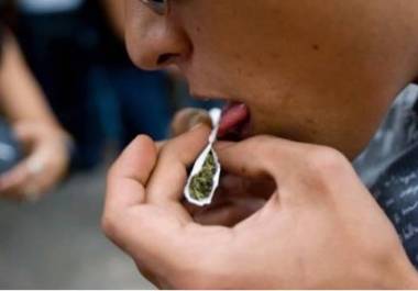 En casi 6 de cada 10 delitos cometidos por menores, las drogas están presentes.