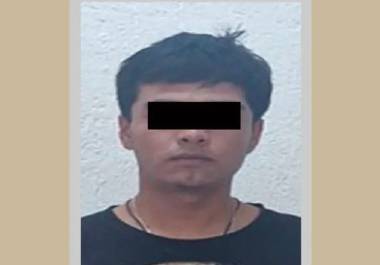 Le aseguraron poncha llantas, droga, radio de comunicación y una motocicleta.