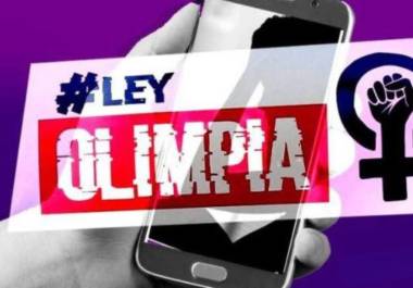 El denunciante, Royme “N”, interpuso la denuncia porque su entonces esposa compartió un video íntimo sin su consentimiento; tras cinco años, el caso ha pasado por diversas etapas y finalmente inició juicio oral.