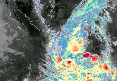 La tormenta tropical Boris avanza cerca de Guerrero y Oaxaca con lluvias torrenciales, mientras la depresión tropical Tres-E permanece bajo vigilancia.