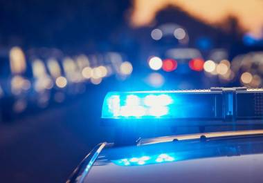 Siete policías de San Pedro Garza García, Nuevo León fueron detenidos por presunto cohecho y quedaron a disposición de la Fiscalía General de Justicia de Nuevo León.