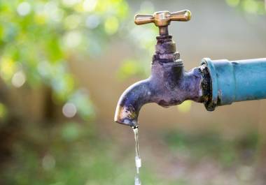 Aunque los ciudadanos enfrentan problemas con el abastecimiento de agua, aseguran que no han tenido retrasos en la entrega de comprobantes de pago.