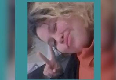 Helssyka tiene 16 años, mide 1.60 metros y presenta cinco marcas en una de sus muñecas.