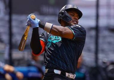 Saraperos de Saltillo sufrió dos derrotas ante Charros en Jalisco y quedó obligado a ganar el último juego de la serie.