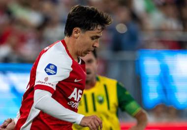 Mateo Chávez recorrió la banda izquierda durante 73 minutos y colaboró en el debut triunfal del conjunto de Alkmaar.