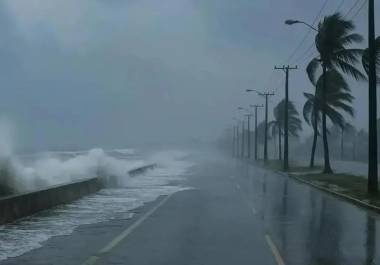 Un canal de baja presión en el sureste mexicano y el ingreso de humedad del golfo de México y mar Caribe, originarán lluvias intensas e intervalos de chubascos.
