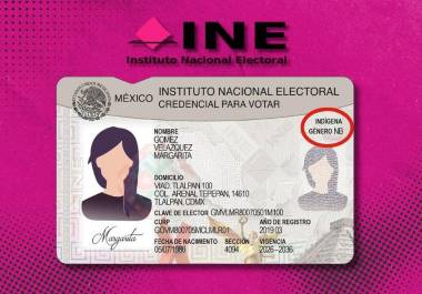 La nueva credencial del INE incorpora campo de género, autoidentificación indígena o afromexicana, códigos QR reforzados y accesibilidad.