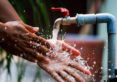 En estas colonias de la ciudad no se cuenta con el servicio de agua potable completamente regulra.