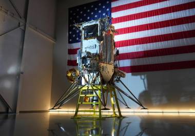 La NASA e Machines alistan los últimos preparativos de la misión IM-2, que será lanzada este mes desde Florida propulsada por un cohete Falcon 9 de Space X con el módulo lunar Athena a bordo.