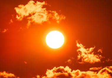 Las olas de calor 2026 perfilan un escenario crítico en México, con temperaturas que podrían alcanzar hasta los 50 grados en diversas regiones. Autoridades advierten impactos en salud, servicios y calidad del aire.