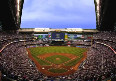 Cuando los Brewers llegaron a la Serie Mundial de 2026, les ofrecieron lugares en las zonas más altas o de pie. La presión de los aficionados obligó al club a reconocer su error y ofrecer una solución.