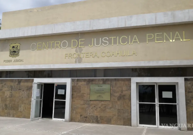 Eleuterio “N” fue trasladado a las instalaciones de la Fiscalía en Monclova.