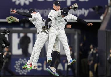 El mexicano Alex Verdugo y las figuras de los Yankees, Aaron Judge and Juan Soto, celebraron a todo lo alto la victoria del equipo.