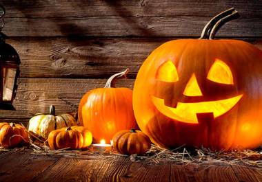 La mezcla de fiestas, sustos, bromas y caramelos dista mucho de los antiguos orígenes de Halloween.