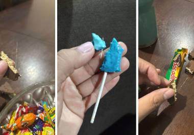 Madres de familia revisan los dulces recolectados por sus hijos tras hallar alfileres incrustados.